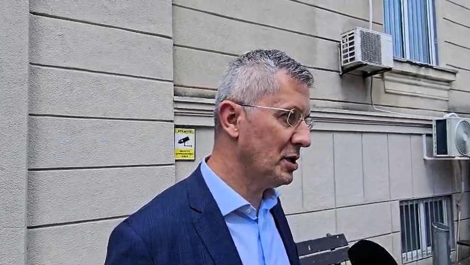 Dan Barna europarlamentar USR audiat la DNA în dosarul achiziției vaccinurilor COVID E prima data când am fost audiat