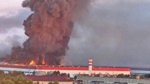 Peste 400 de drone lansate de Ucraina către Moscova Rusia a atacat din nou porturi ucrainene din Odesa VIDEO