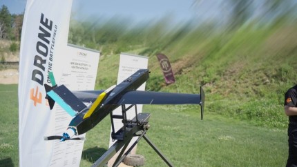 Începe producția de drone militare la Cluj-Napoca Parteneriat româno-ucrainean pentru aproximativ 1.000 de drone pe lună în prima etapă