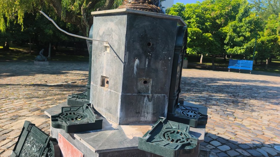 Fântâna Mariei Tănase din București vandalizată înainte de redeschidere. Daniel Băluță Trist și revoltător FOTO