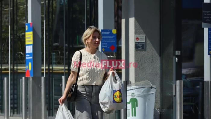 Ileana Badiu la cumpărături