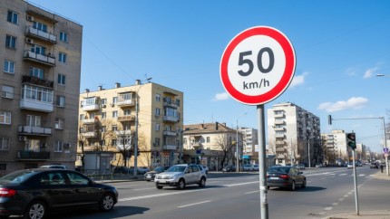 Mașinile ar putea fi refuza să mai accelereze peste limita de viteză. Proiect al Uniunii Europene