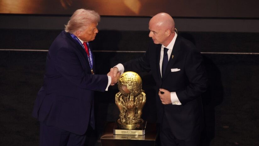 Donald Trump își justifică gestul de la Cupa Mondială Nu am crezut că a fost fault