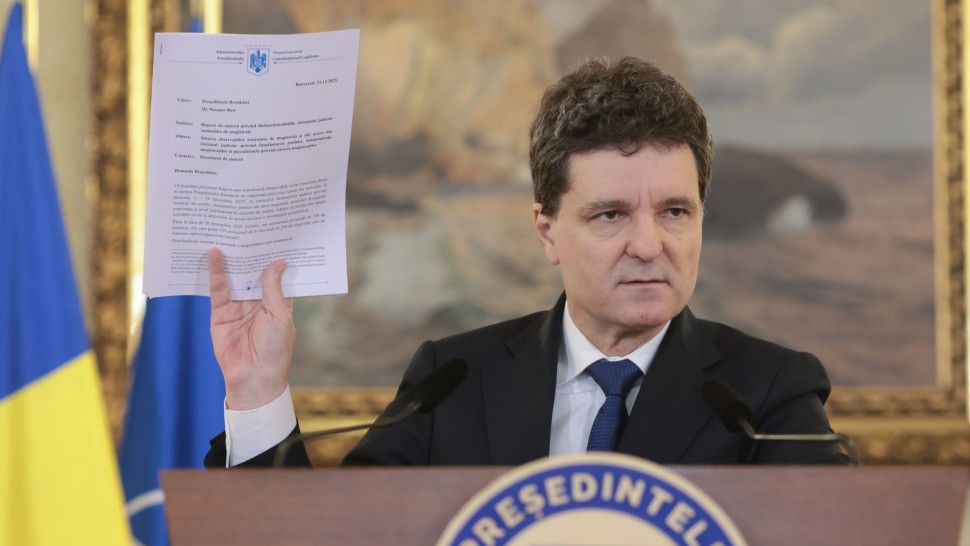 Nicușor Dan atacă la CCR Legea ANI. Președintele contestă obligația partenerilor demnitarilor de a-și declara averile