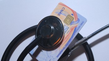 Cardul de sănătate înlocuit de cartea de identitate electronică. Anunțul CNAS pentru pacienți si clinici
