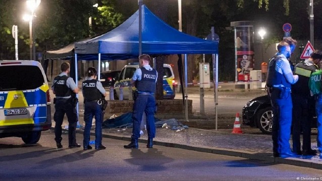 Alertă în Berlin după ce s-a descoperit o ascunzătoare cu două arme de foc într-o pădure atribuită serviciilor secrete ruseşti. Un suspect arestat în România Germania cere extrădarea