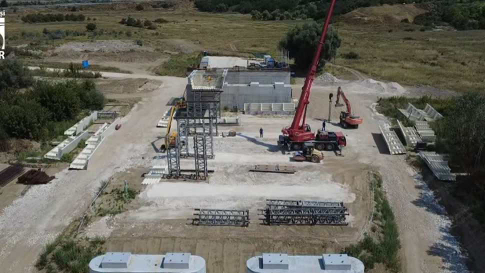 Imagini spectaculoase de pe Autostrada Unirii A8. Lucrările la podul peste Prut avansează | Video