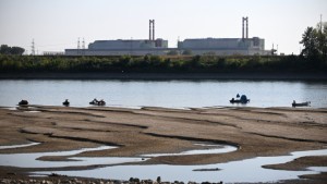 Ungaria confirmă oprirea singurei sale centrale nucleare din cauza nivelului scăzut al Dunării. Peter Magyar Premieră în 44 de ani