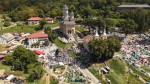 Pelerinaj la Mănăstirea Nicula. Mii de oameni vin să se închine la Icoana făcătoare de minuni a Maicii Domnului