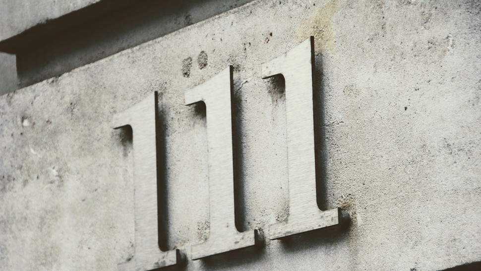 Ce înseamnă când vezi un număr repetat precum 111 222 sau 777. Explicațiile din numerologie și cele psihologice