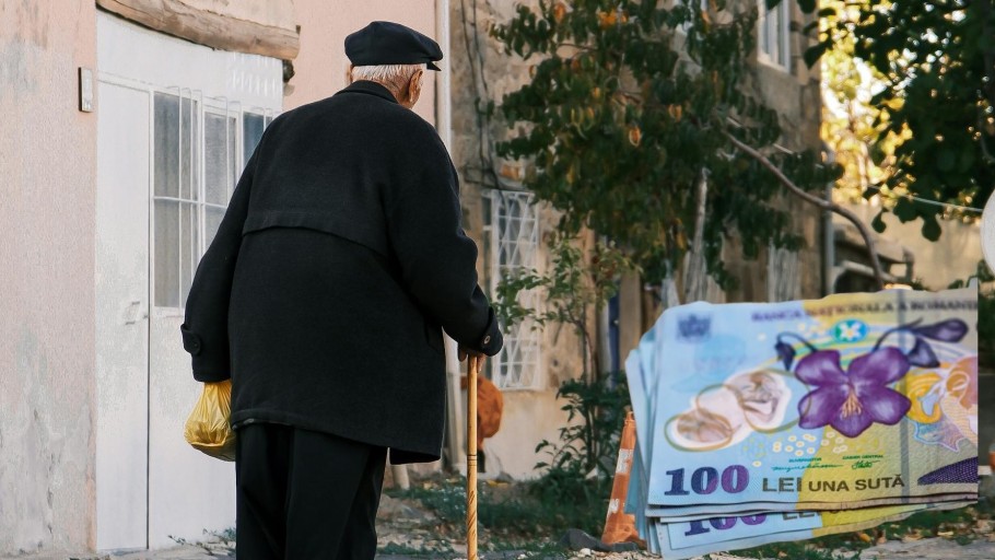 Dispozitive medicale gratuite pentru pensionari. Procedura decontată prin CNAS în 2026