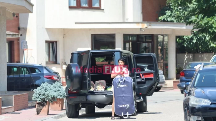 Roxana Dobre, soția lui Florin Salam, ajutor nesperat în stradă! Cine i-a luat toate bagajele din mână Foto și Video Paparazzi