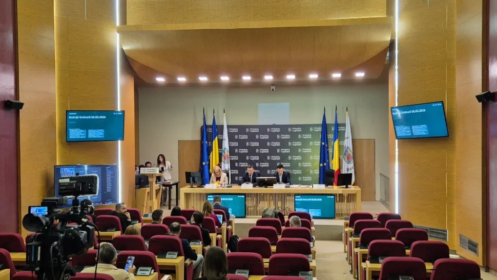 Şedinţă la București. Regulamente pentru repartizarea locuinţelor sociale şi pentru igienizarea Centrului Istoric pe ordinea de zi