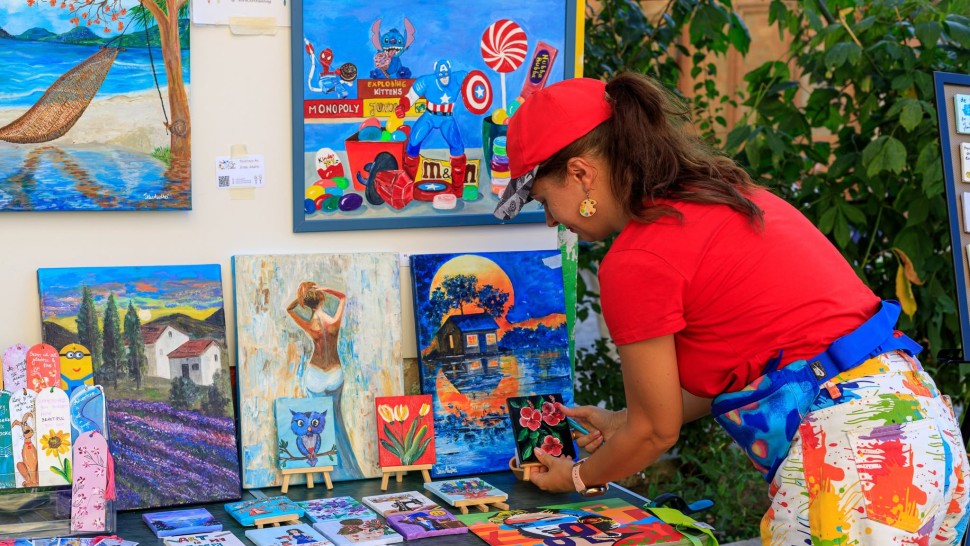 Străzi Deschise - Promenadă urbană în weekend. Activități sportive experimente interactive şi demonstraţii de pictură pe Calea Victoriei