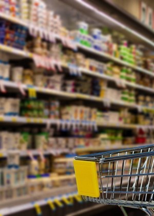 Supermarketurile iau primele măsuri de reducere a consumului de energie. Mai puțină lumină și aer condiționat