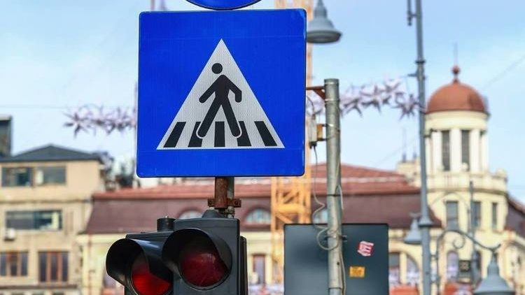 Prima trecere de pietoni inteligentă din Capitală. Cum funcționează sistemul Video
