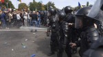 Fermierii care protestează în fața Guvernului au depus o listă cu 16 revendicări. Anunț oficial al Jandarmeriei după protestele violente