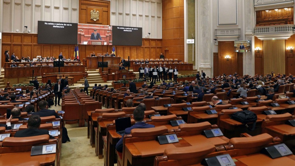 Fără vot electronic în Camera Deputaților. Parlamentarii își pot exprima opțiunea doar fizic