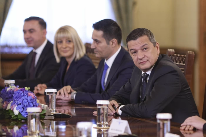 Consultări cu partidele și formațiunile politice parlamentare în vederea desemnării candidatului la funcția de prim-ministru, la Palatul Cotroceni, Bucuresti, 17 septembrie 2026 sursă foto: Inquam Photos / Octav Ganea