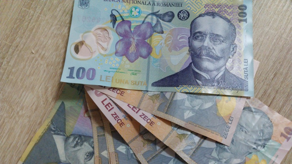 Reguli în Uniunea Europeană privind banii cash. Cardurile bancare au învins numerarul