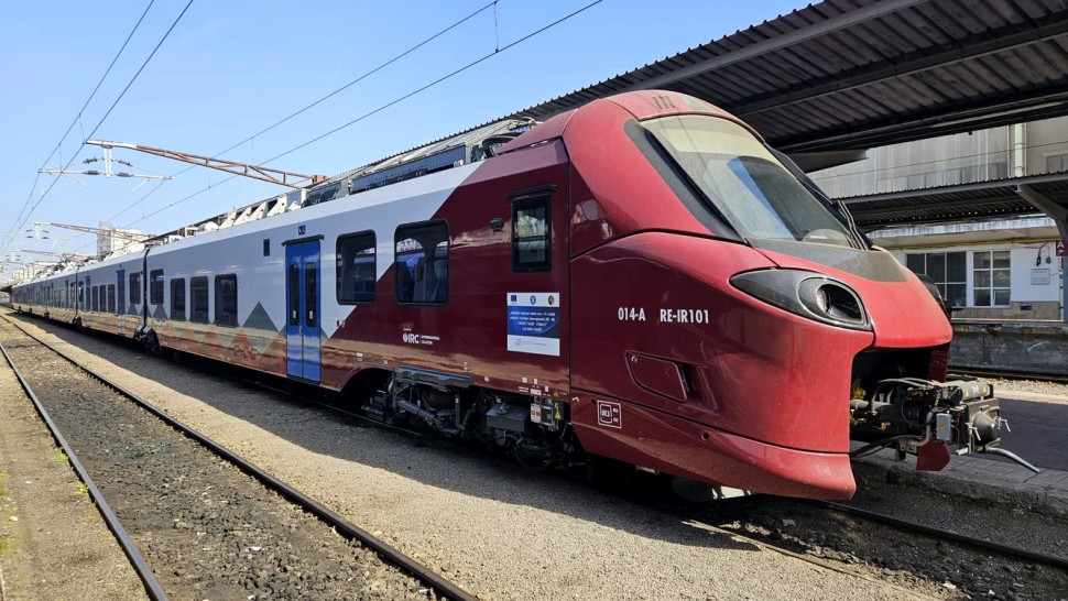 Transport gratuit cu trenul pentru elevi în anul școlar 2026-2027. De ce documente ai nevoie