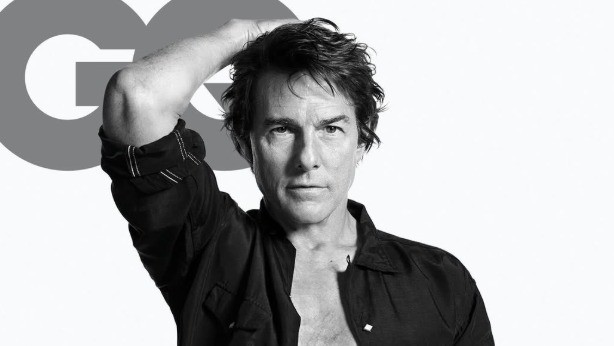 Tom Cruise pus la zid după ce a pozat aproape dezbrăcat la 64 de ani Ai aproape 70 de ani unchiule. Mai calmează-te.