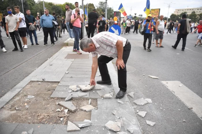 Pagube la protestul fermierilor Foto: Agerpres