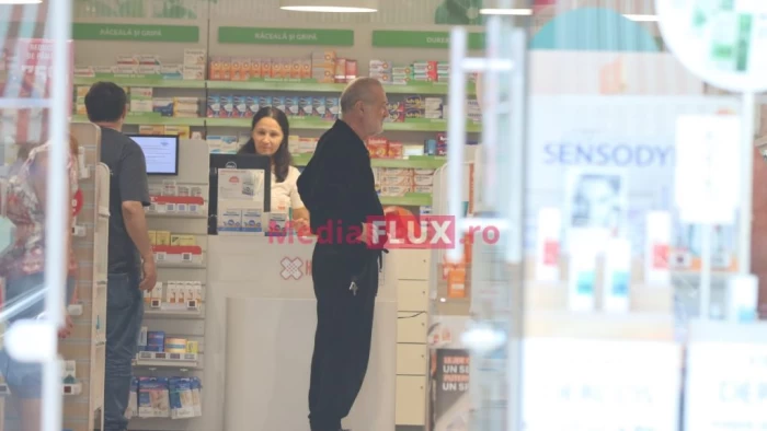 Gigi Becali, prins pe interzis! Latifundiarul a parcat bolidul de lux fix sub semnul de circulație pentru o vizită la farmacie