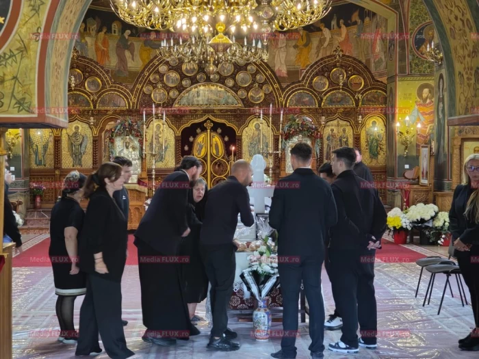 Înmormântarea Mădălinei Apostol