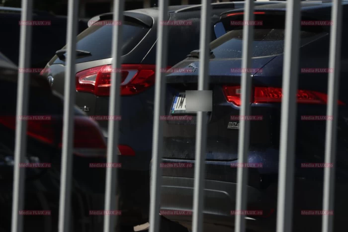 Jaguarul cu număr de Timișoara din care au fost descărcate bunurile în portbagajul mașinii lui Dante Nicolae Bratu