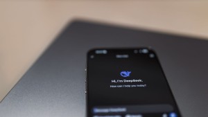 Asistentul AI al Libra Internet Bank l-a făcut idiot pe un client. Cum răspunde banca