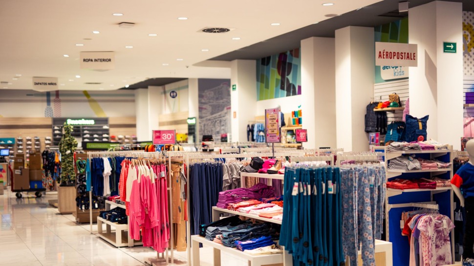 Noi reguli pentru comercianţi în sprijinul românilor. Informaţii suplimentare despre garanţie actualizări de software sau piese de schimb