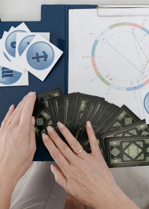 Horoscop 21 septembrie 2026. Început de săptămână cu schimbări importante Banii intră în prim-plan iar unele zodii primesc o veste care le dă planurile peste cap