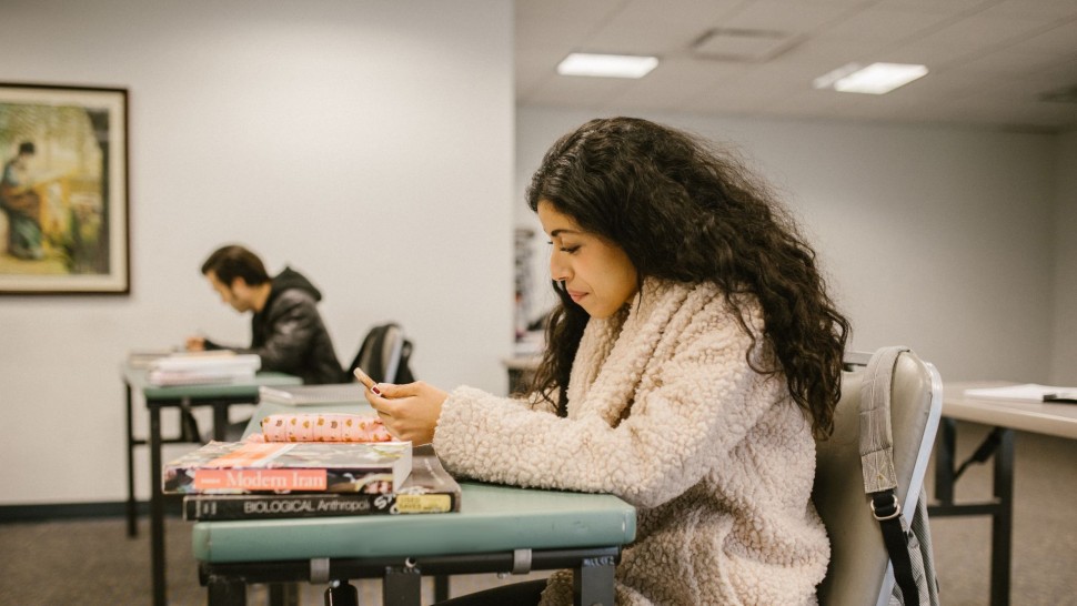 România introduce testele PISA pentru adulți. Câți bani primesc cei care participă