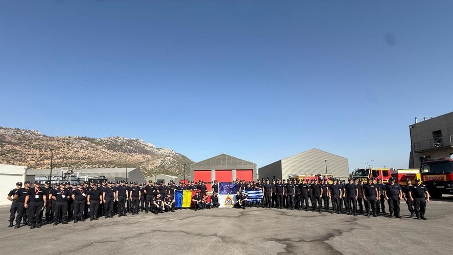 Misiunea pompierilor români în Grecia se încheie. Cei 120 de pompieri se întorc acasă