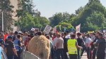 Protest neautorizat al fermierilor în fața Guvernului marți Agricultorii gata să stea mai multe zile în București. Anunțul Jandarmeriei