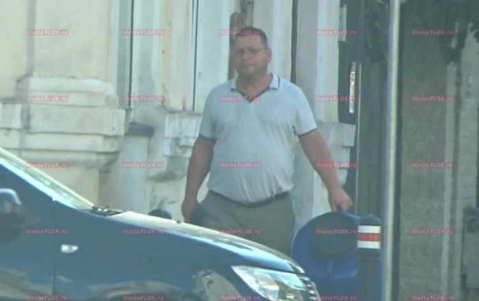 Șoferul lui Dantes Nicoale Bratu pleacă acasă cu un butoi