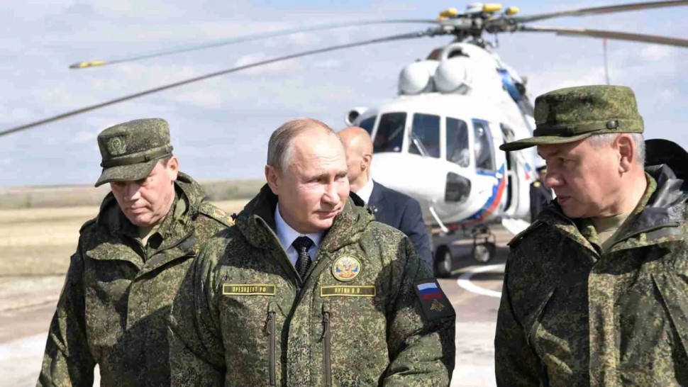 Vladimir Putin a semnat decretul Efectivele armatei ruse sporite alături de cheltuielile militare pentru 2027. Creșteri cu 27