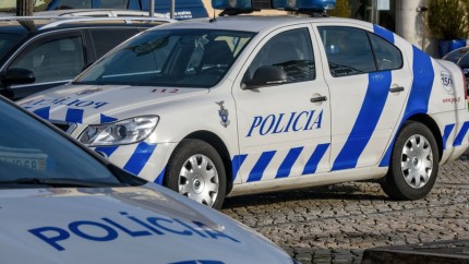 Trei români au fost găsiți morți într-un rezervor de apă. Tinerii lucrau la o vilă în Portugalia
