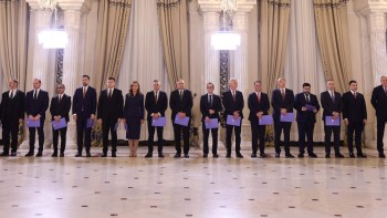 Miniștrii Guvernului Luca Niculescu depun jurământul. Update Nicușor Dan Există o așteptare a românilor pentru reforme. Prima ședință a noului Executiv Video