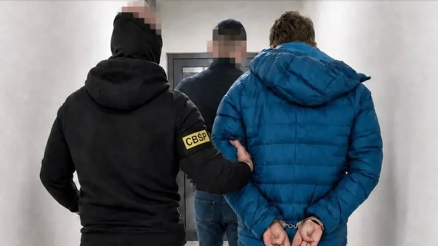 Ucraineanul care a provocat sabotajul de la CARFIL Brașov arestat în Polonia se opune extrădării. Belarușii implicați voiau să provoace un incendiu în Nürnberg