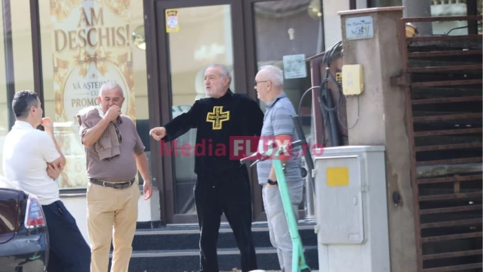 Moment din viața lui Gigi Becali, filmat de paparazzi! Latifundiarul, discuții cu nepotul său preferat, Lucian Becali, la colț de stradă
