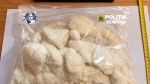 Un nou drog periculos în România. Polițiștii au destructurat două mari grupări care fabricau NEP