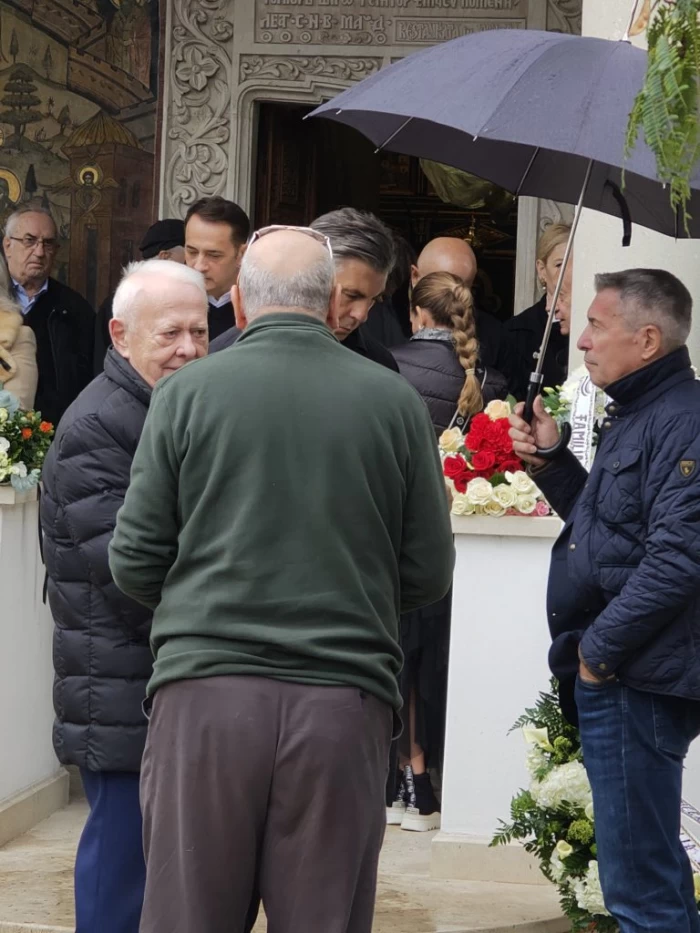 Înmormântarea lui Viorel Păunescu sursă foto: Mediaflux