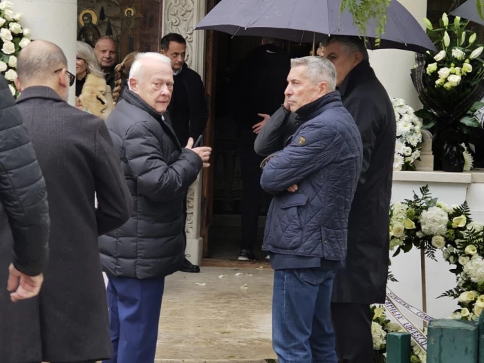 Înmormântarea lui Viorel Păunescu sursă foto: Mediaflux