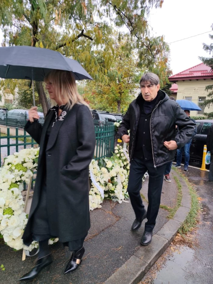 Înmormântarea lui Viorel Păunescu sursă foto: Mediaflux