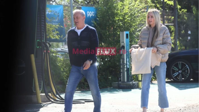 Mircea Rednic, la cumpărături cu fiica sa! Antrenorul stă pe bară, dar nu stă degeaba