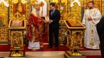 Nicușor Dan la slujba din biserica Mănăstirii Cotroceni Într-o societate în care vedem că ura vrajba e tot mai mare noi înșine trebuie să dăm exemplu de moderație și înțelegere