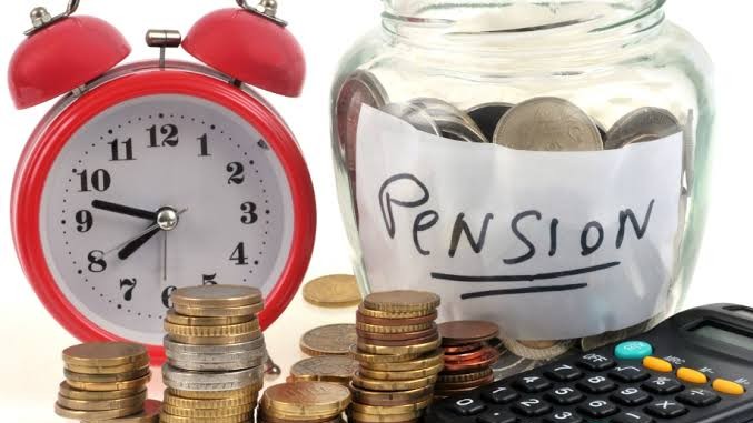 Majorare a pensiei de stat cu 600 de euro pe an pentru milioane de seniori Totuși sumele vor fi impozitate. Decizie a Guvernului britanic