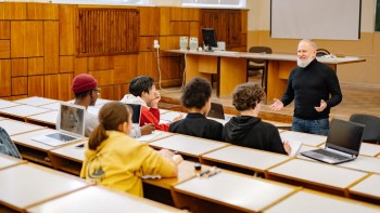 Sindicatele din Educație cer măsuri împotriva violenței din școli. Se solicită protecţia angajaţilor şi a copiilor